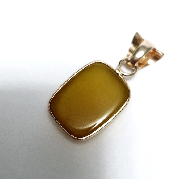 Briolette Yellow Agate 18K Rose Gold over Silver Pendant - Picture 8 of 11